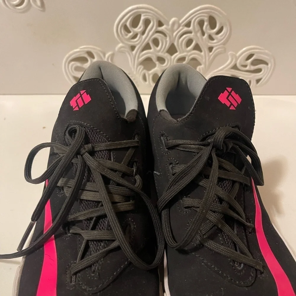 KD Nike sneakers . Hot pink and black